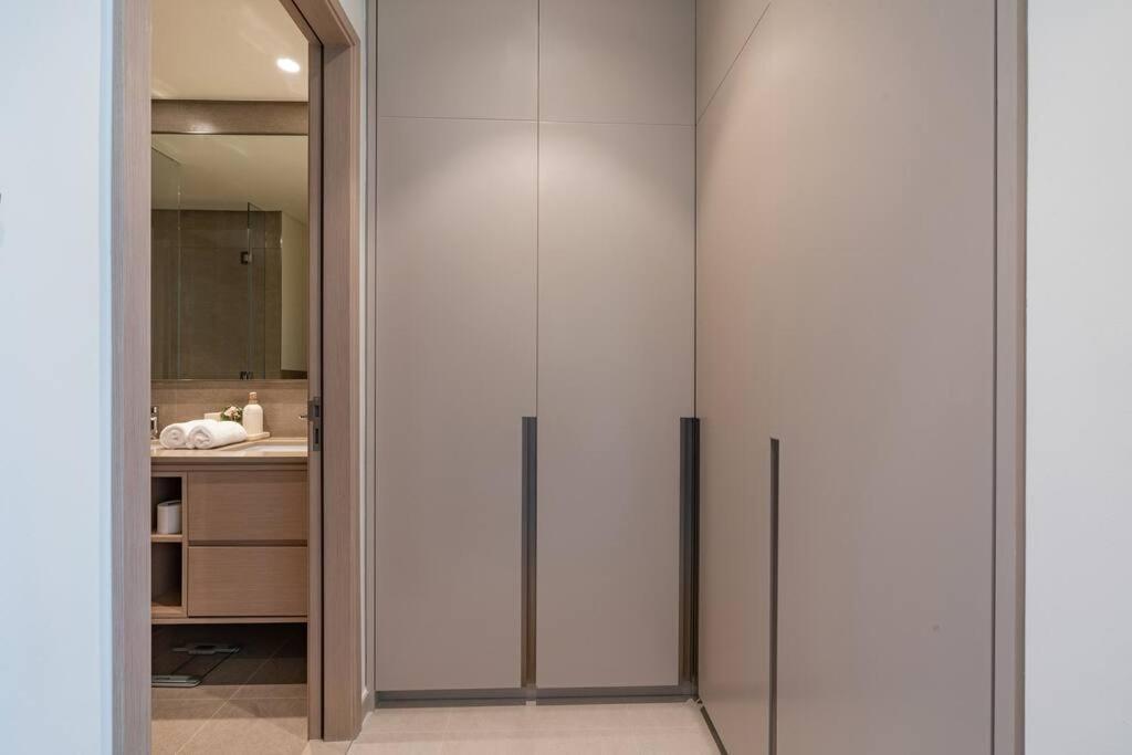 Lux 2 King Bed - Grande Signature Residences Dubaï