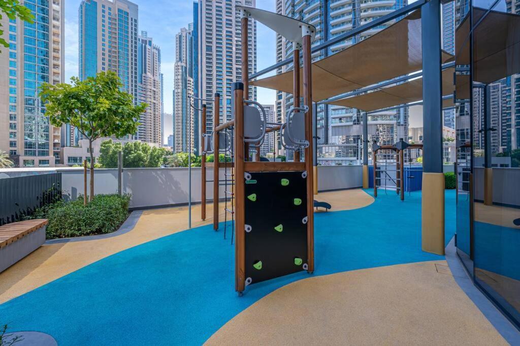 Lux 2 King Bed - Grande Signature Residences *