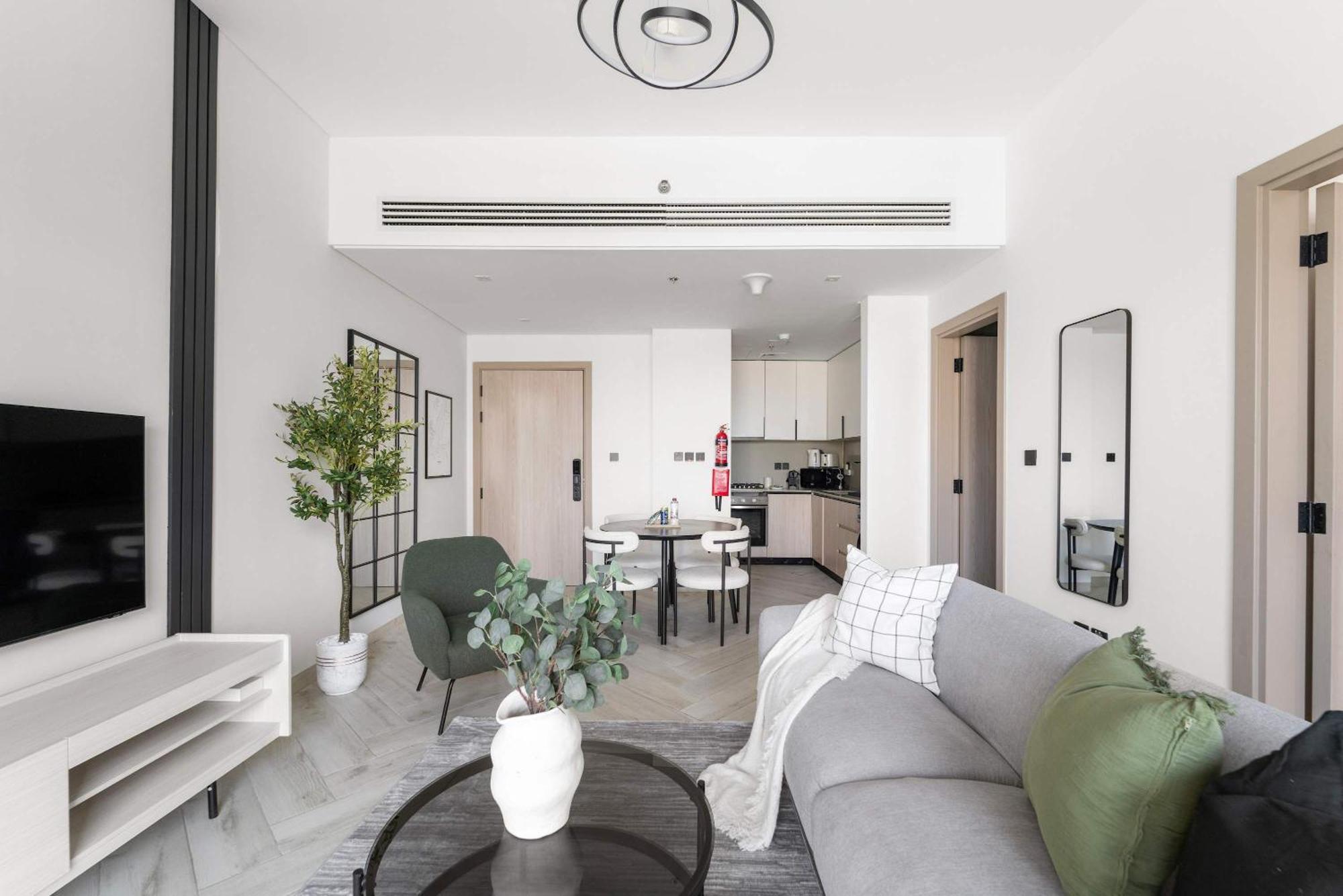 Silkhaus Stylish 1bdr In Empire -jvc * Dubaï