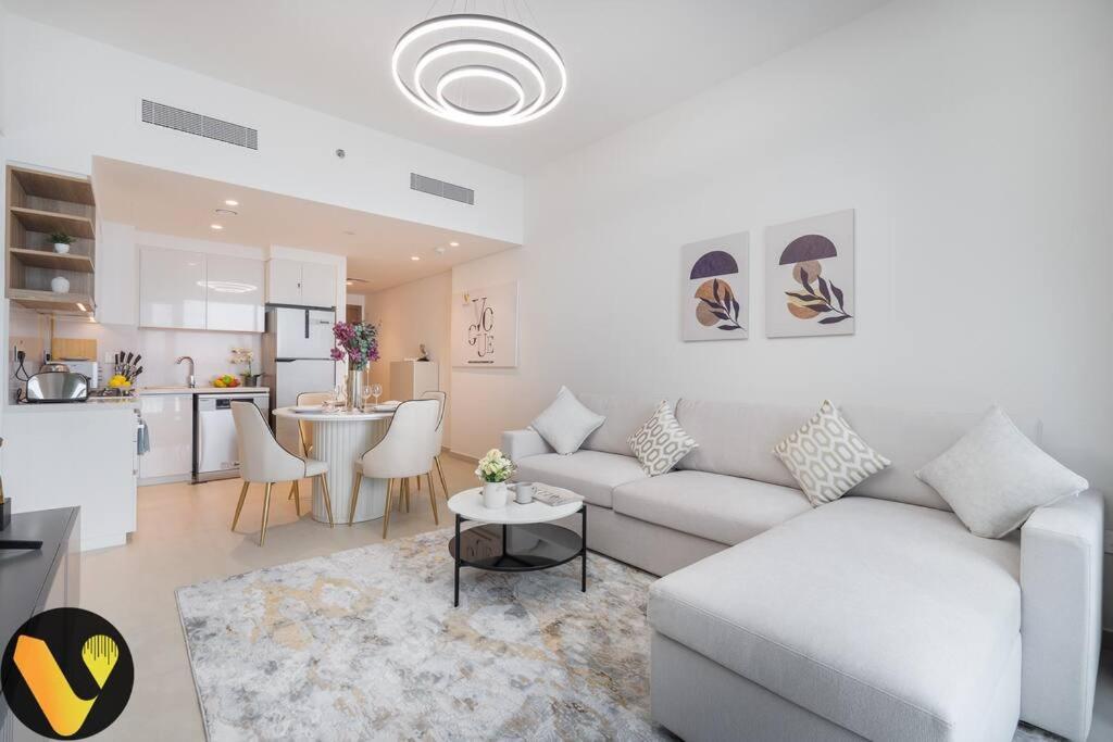 Downtown Views Ii - Vogue One Bedroom With Balcony, Opposite Mall Skybridge Appartement Dubaï