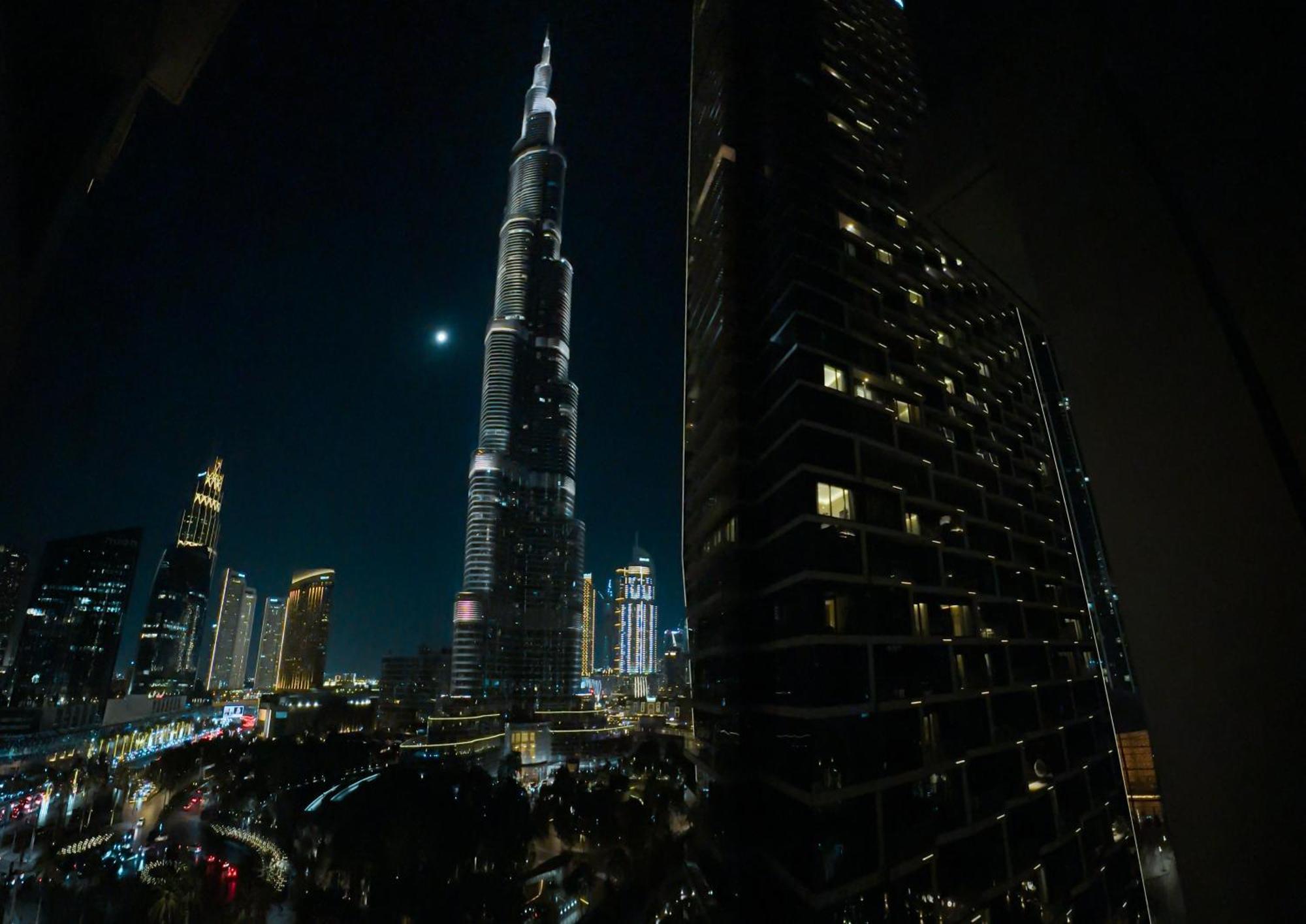 Opera 3br - 5 Mins To Mall With Burj View By Bms Apartamento Dubai