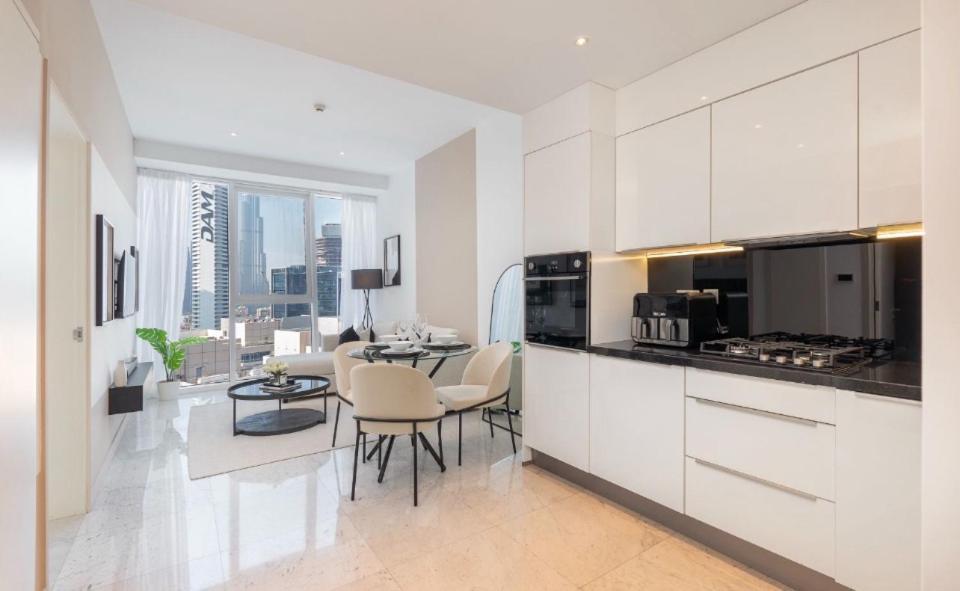 Exquisite In Downtown Burj Khalifa Views With Stunning Pool Apartamento *