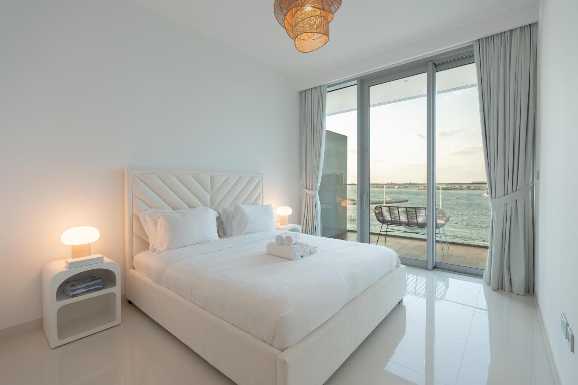 Pure Voyage Beachfront * Dubaï
