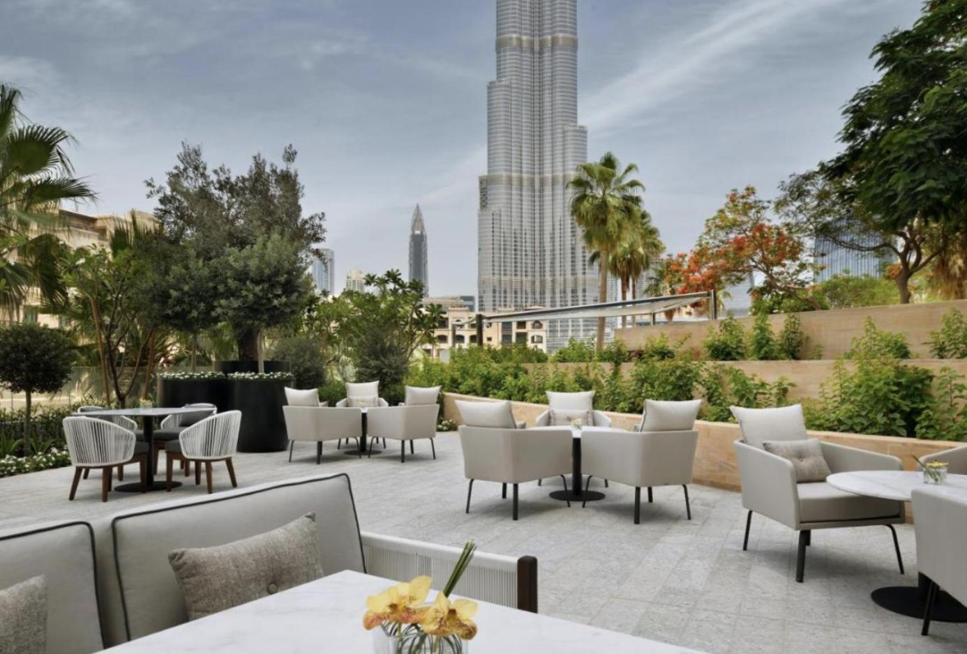 Residencial In Address Downtown Connected To Mall Appartement *