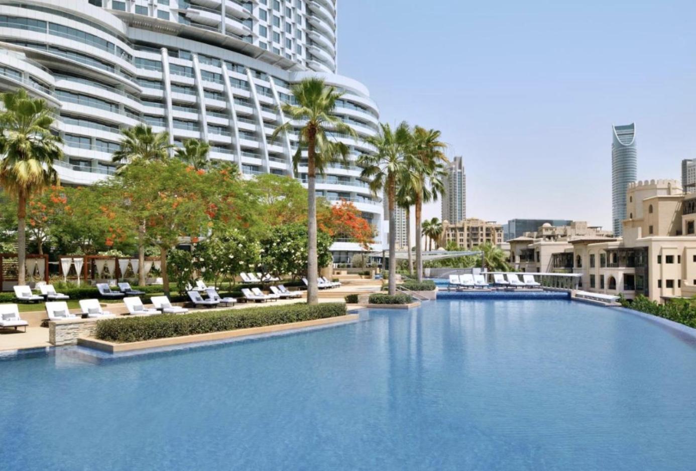 Residencial In Address Downtown Connected To Mall Appartement *