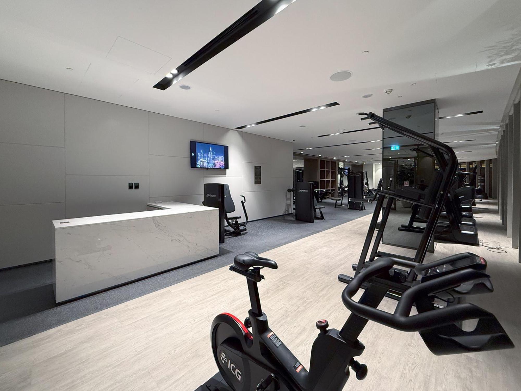 Prime Location - Full Burj Khalifa & Dancing Fountains Show - 1704 *