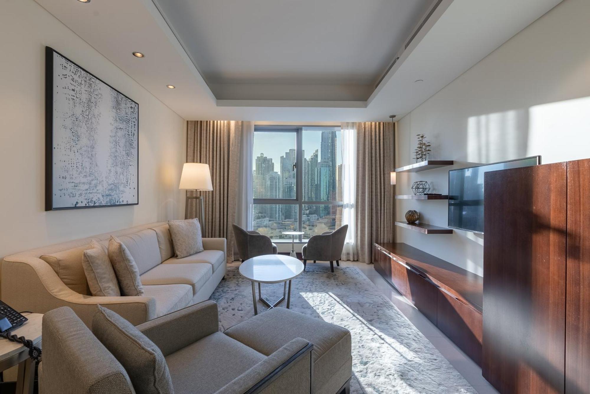 Residencial In Address Downtown Connected To Mall Dubaï