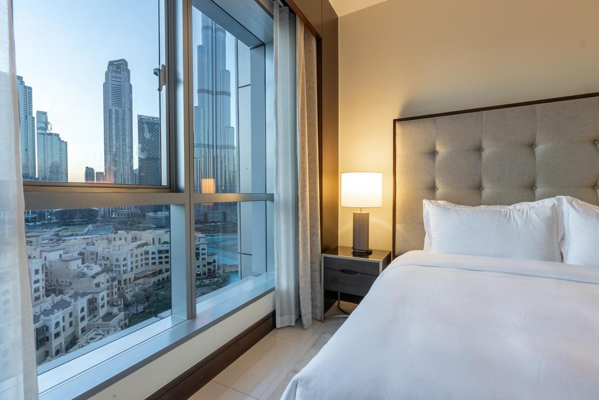 Residencial In Address Downtown Connected To Mall Appartement *