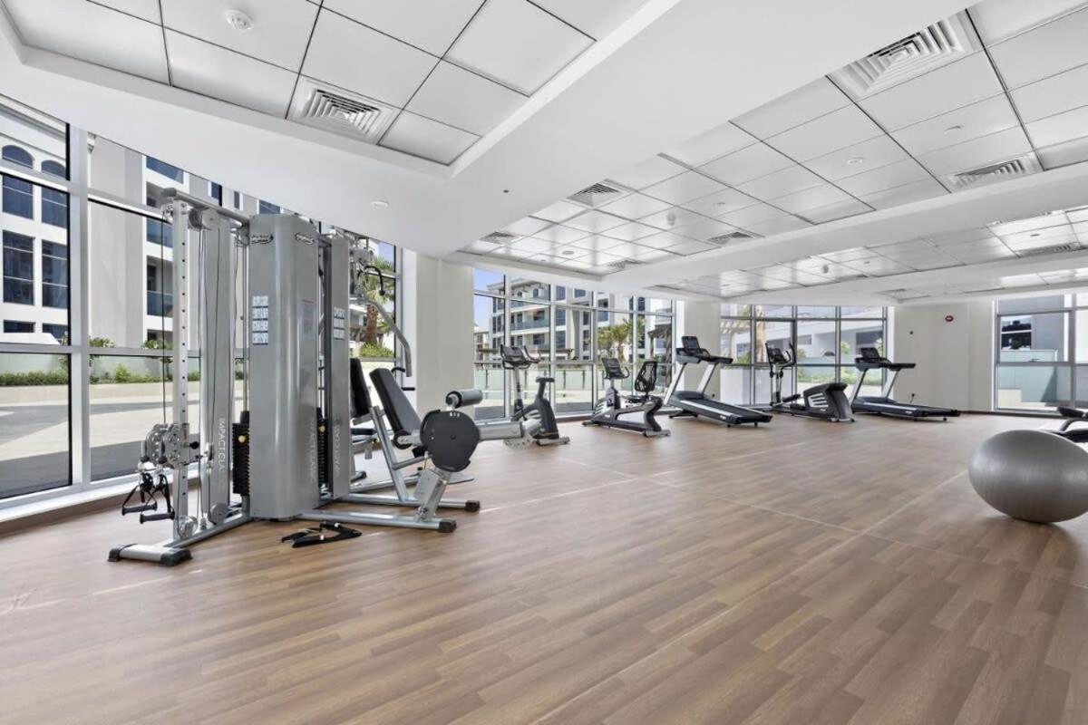 Luxury Bright Near With Pool View * Dubaï