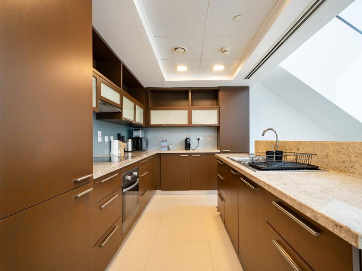 Elegant 2 Bed Downtown Duplex - Prime Location * Dubaï