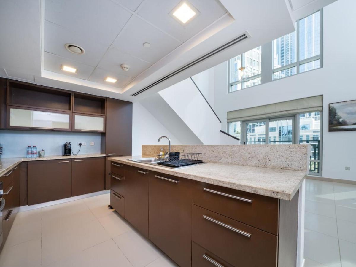 Elegant 2 Bed Downtown Duplex - Prime Location Appartement Dubaï