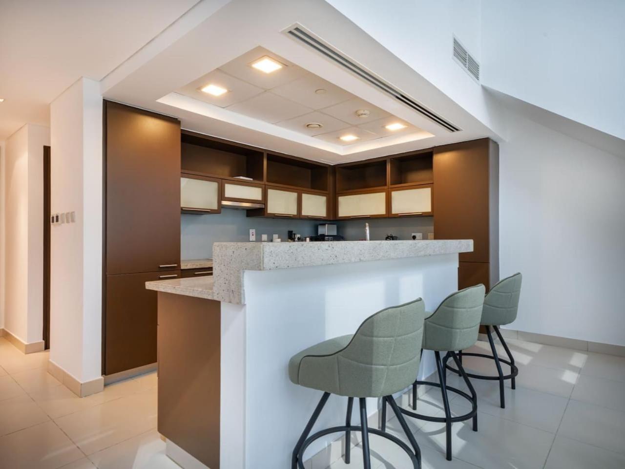 Elegant 2 Bed Downtown Duplex - Prime Location Appartement