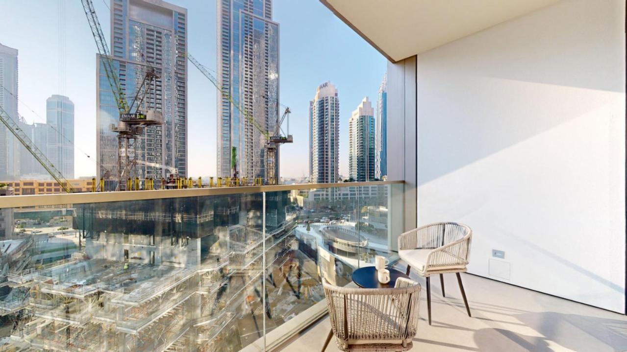 Grande - Contemporary One Bedroom Dubaï