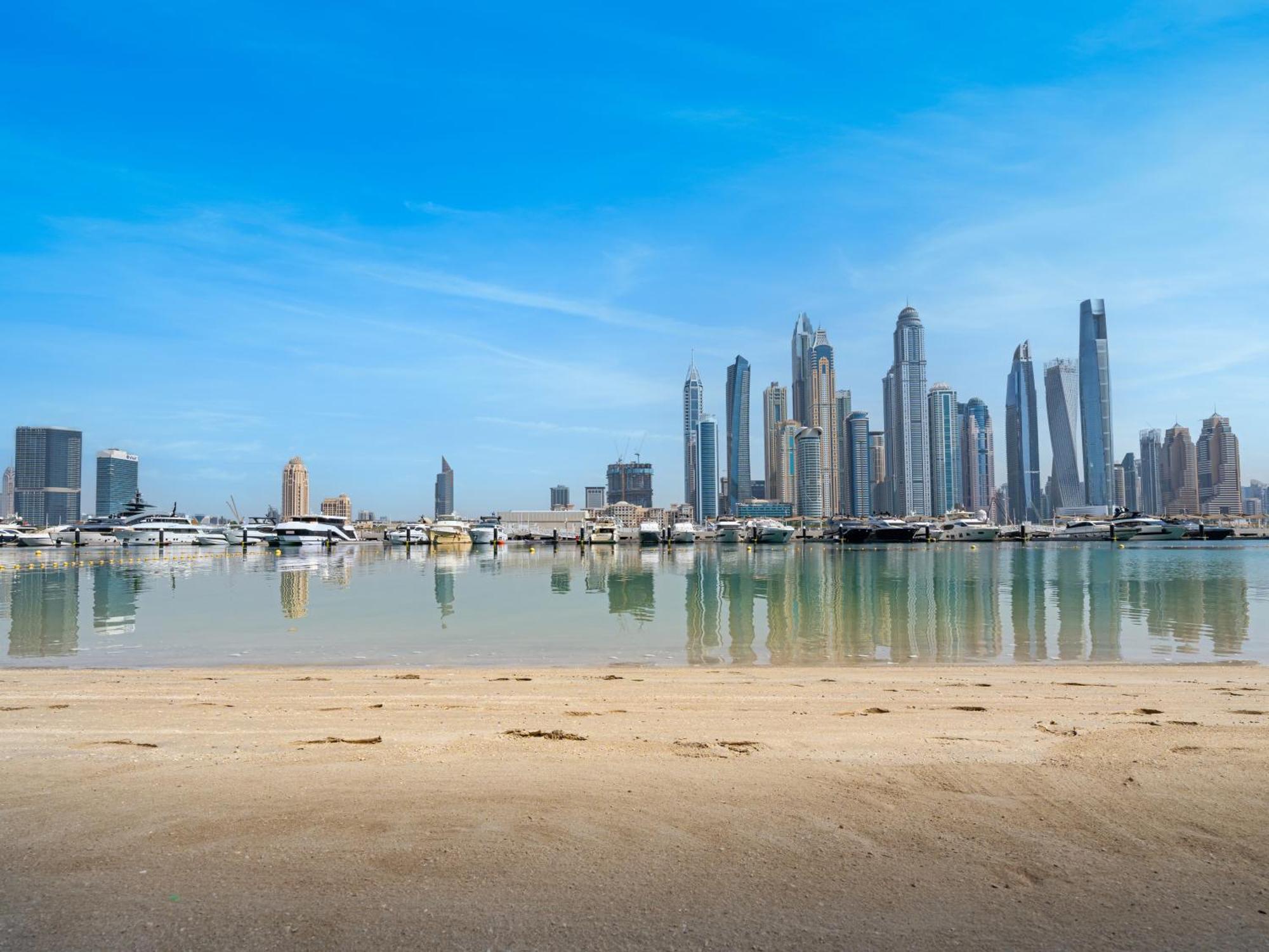Chic 1 Bedroom On Private In Harbour *