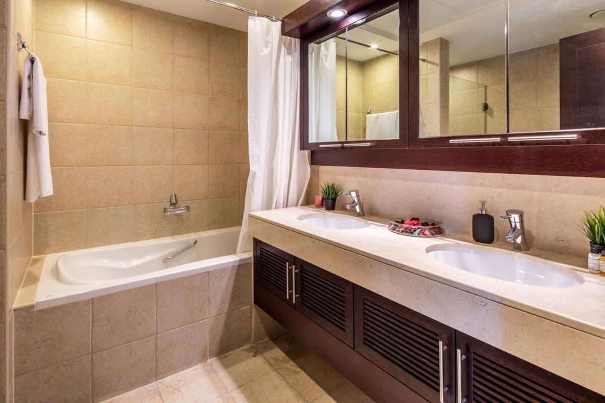 Frank Porter - The Residences Tower 8 Appartement *