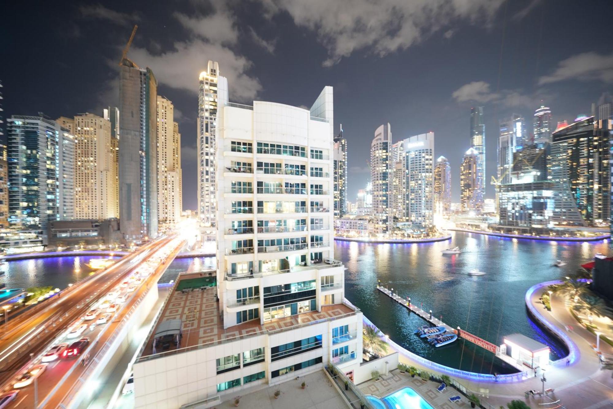 Exquisite Marina View 2 Bedrooms Near Metro And Marina Mall Appartement *