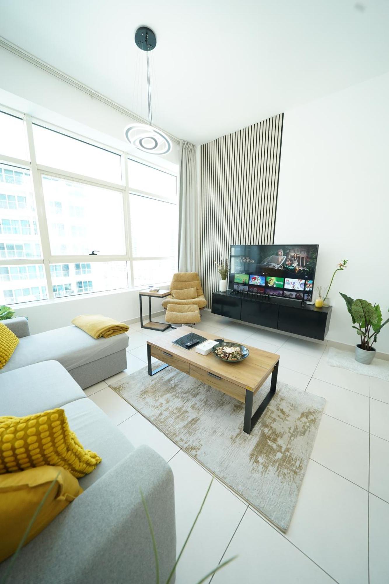 Exquisite Marina View 2 Bedrooms Near Metro And Marina Mall Appartement Dubaï
