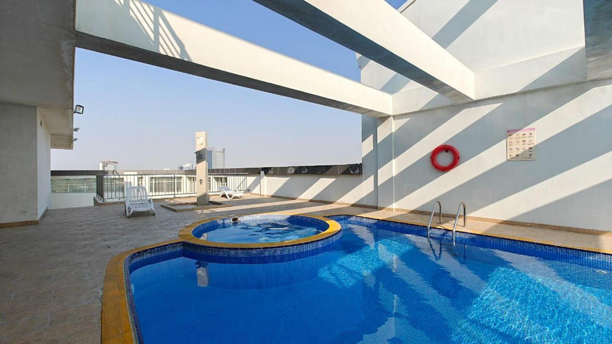 Appartement Charming, Sun-filled 1-bedroom In Red Residence, Sports Dubaï
