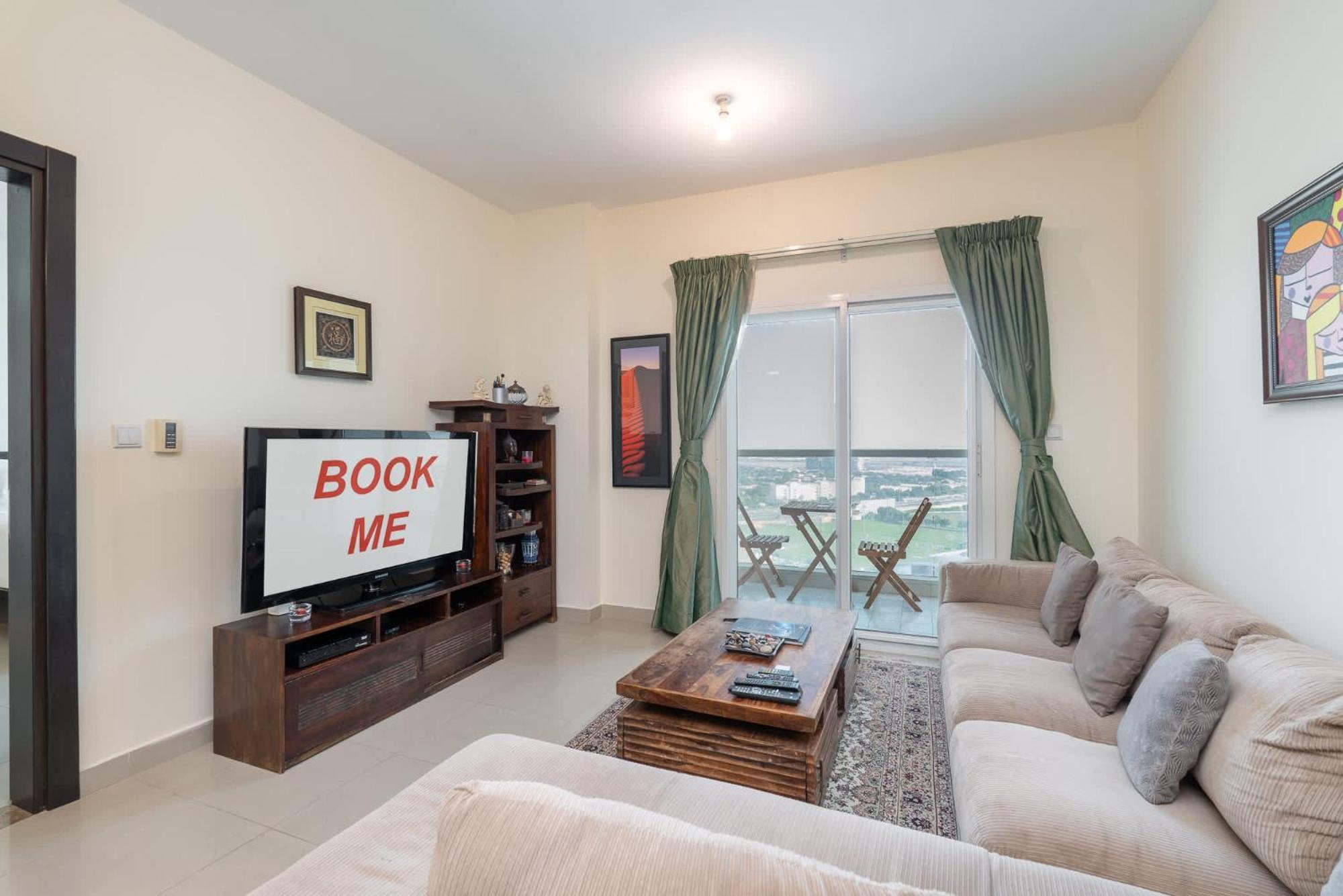Charming, Sun-filled 1-bedroom In Red Residence, Sports Appartement *