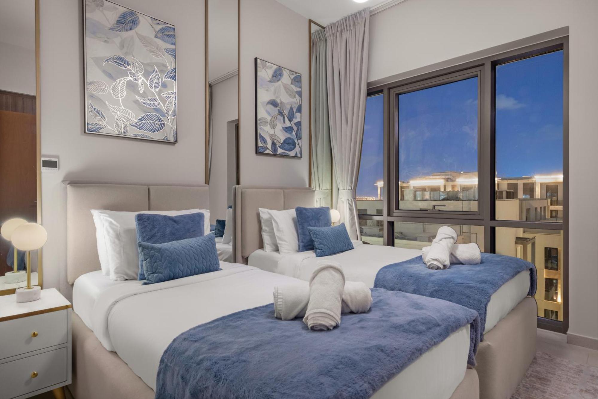 Deluxe 2br In Creek Harbour With Private Beach Access Dubái