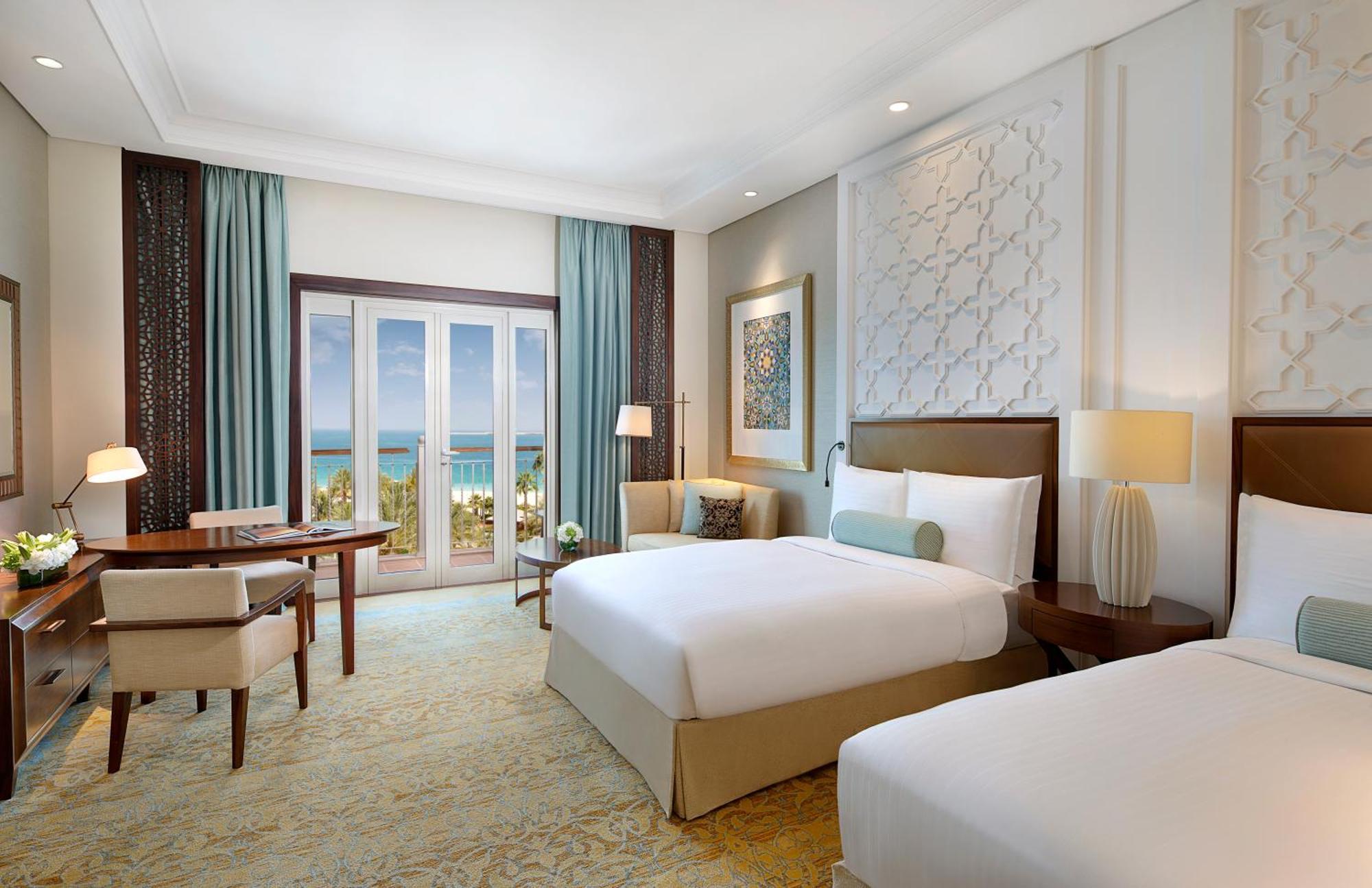 The Ritz-carlton, 5*