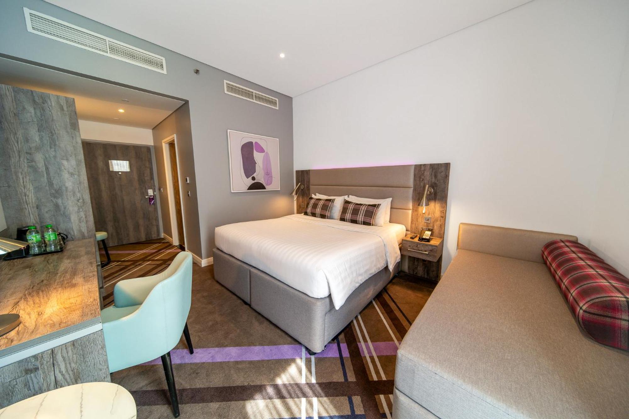 Hotel Premier Barsha Heights
