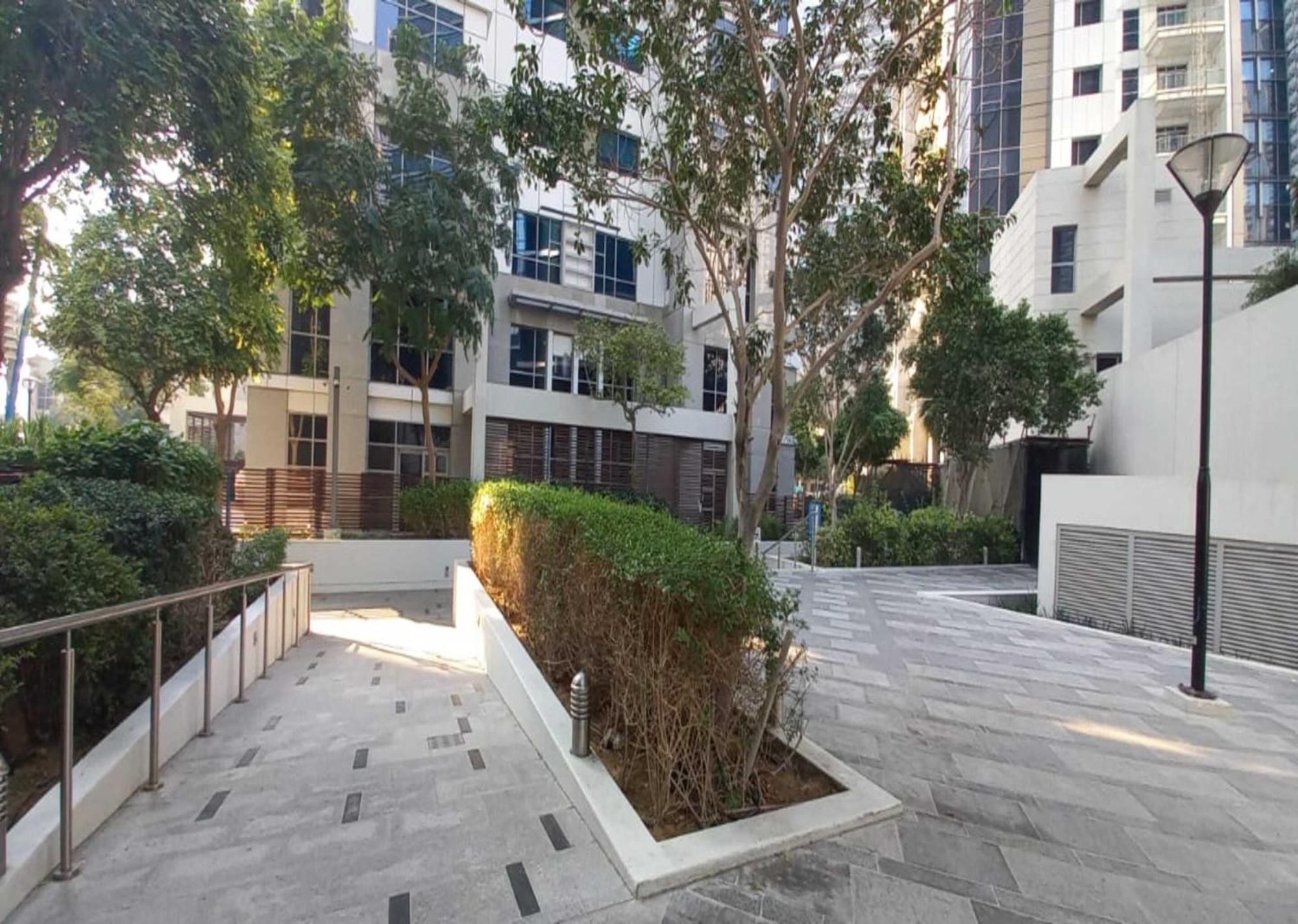 Luxury 1br Executive Towers Business Bay *
