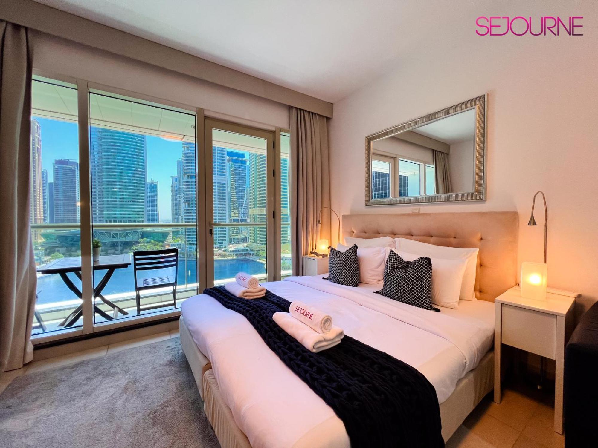 #96at Luxurious With Stunning Views * Dubaï