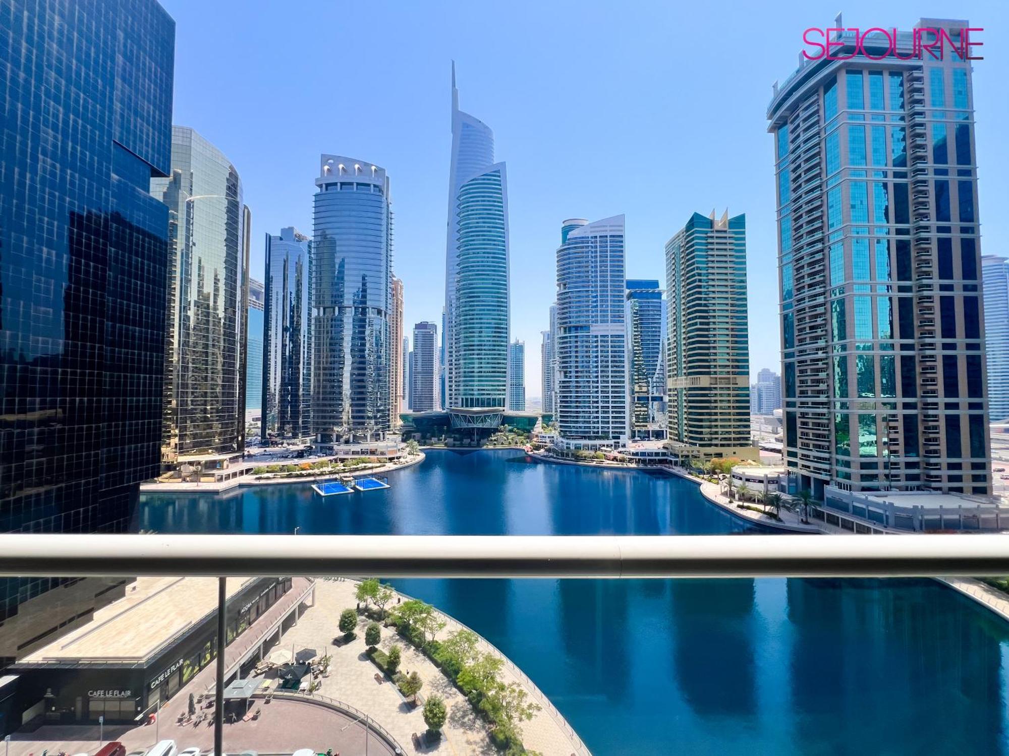 Appartement #96at Luxurious With Stunning Views *