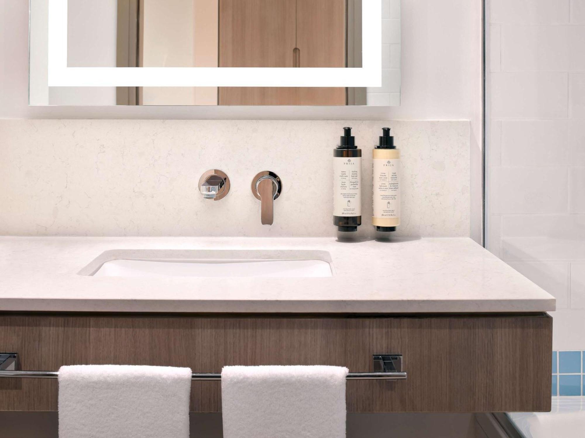 Mercure Deira Hotell 3*