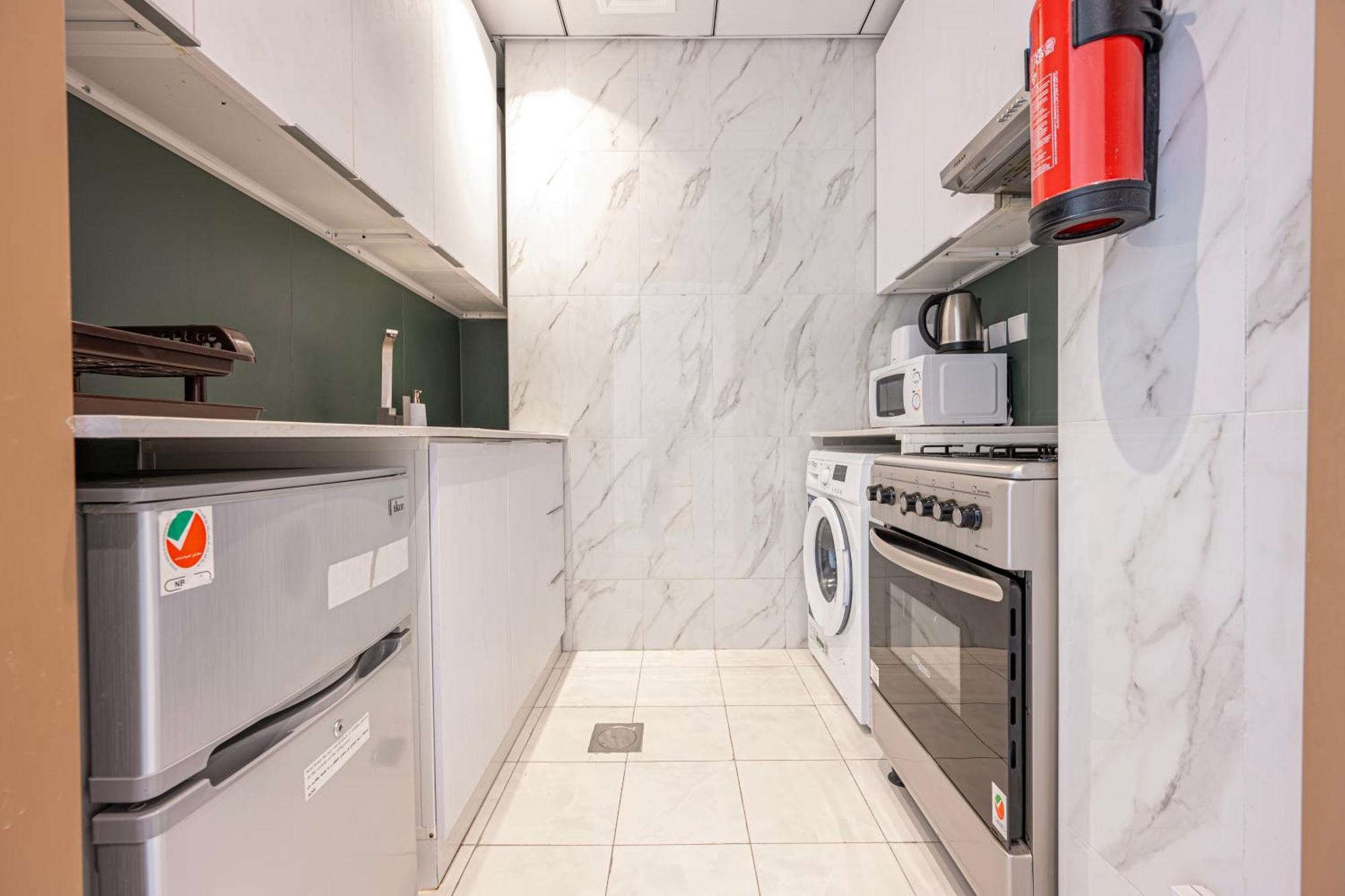 Luxury In Dubailand - *