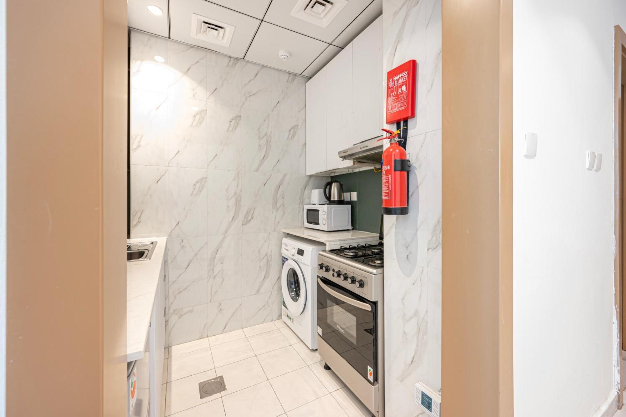 Luxury In Dubailand - * Dubai
