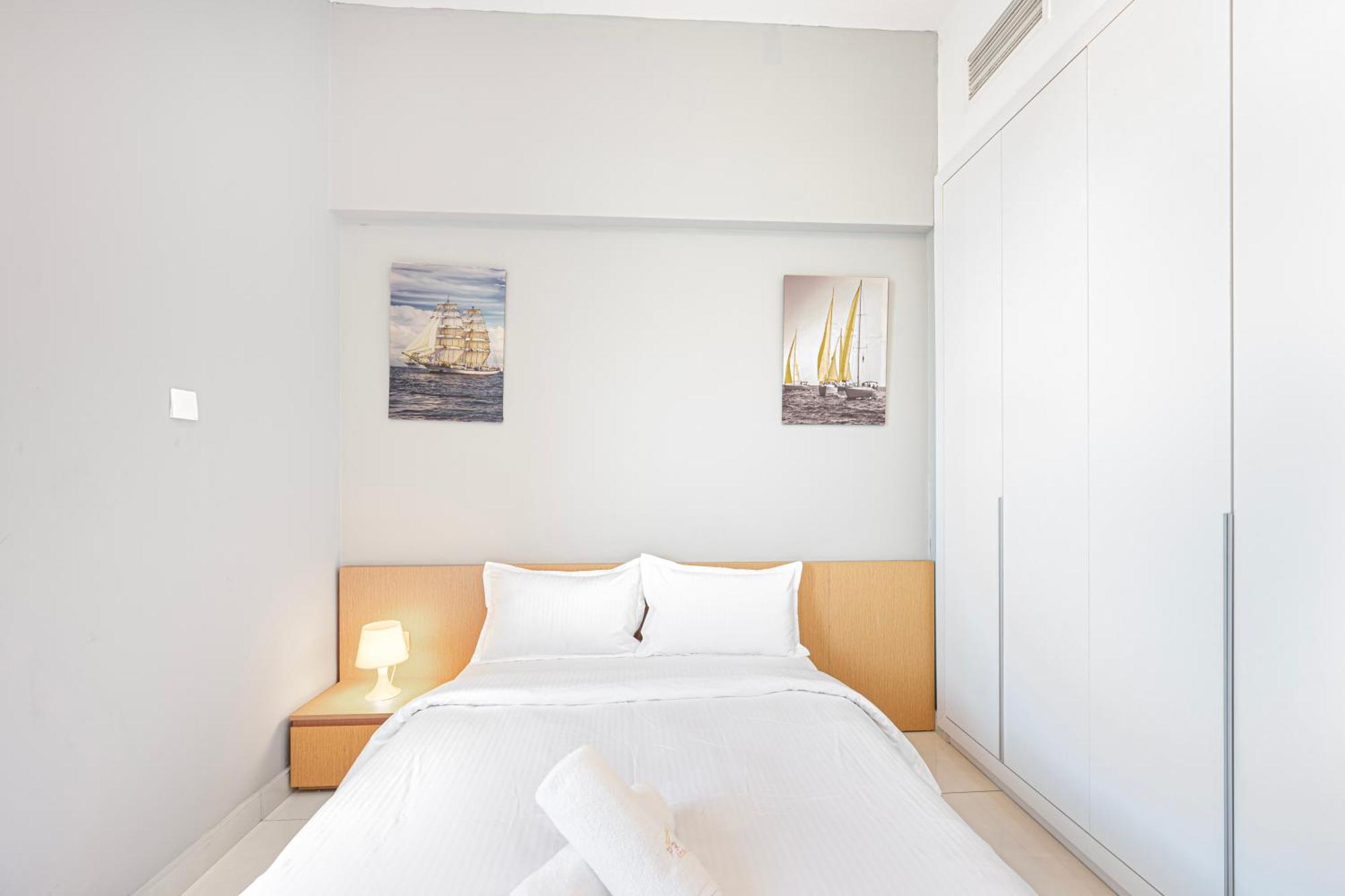 Luxury In Dubailand - * Dubai