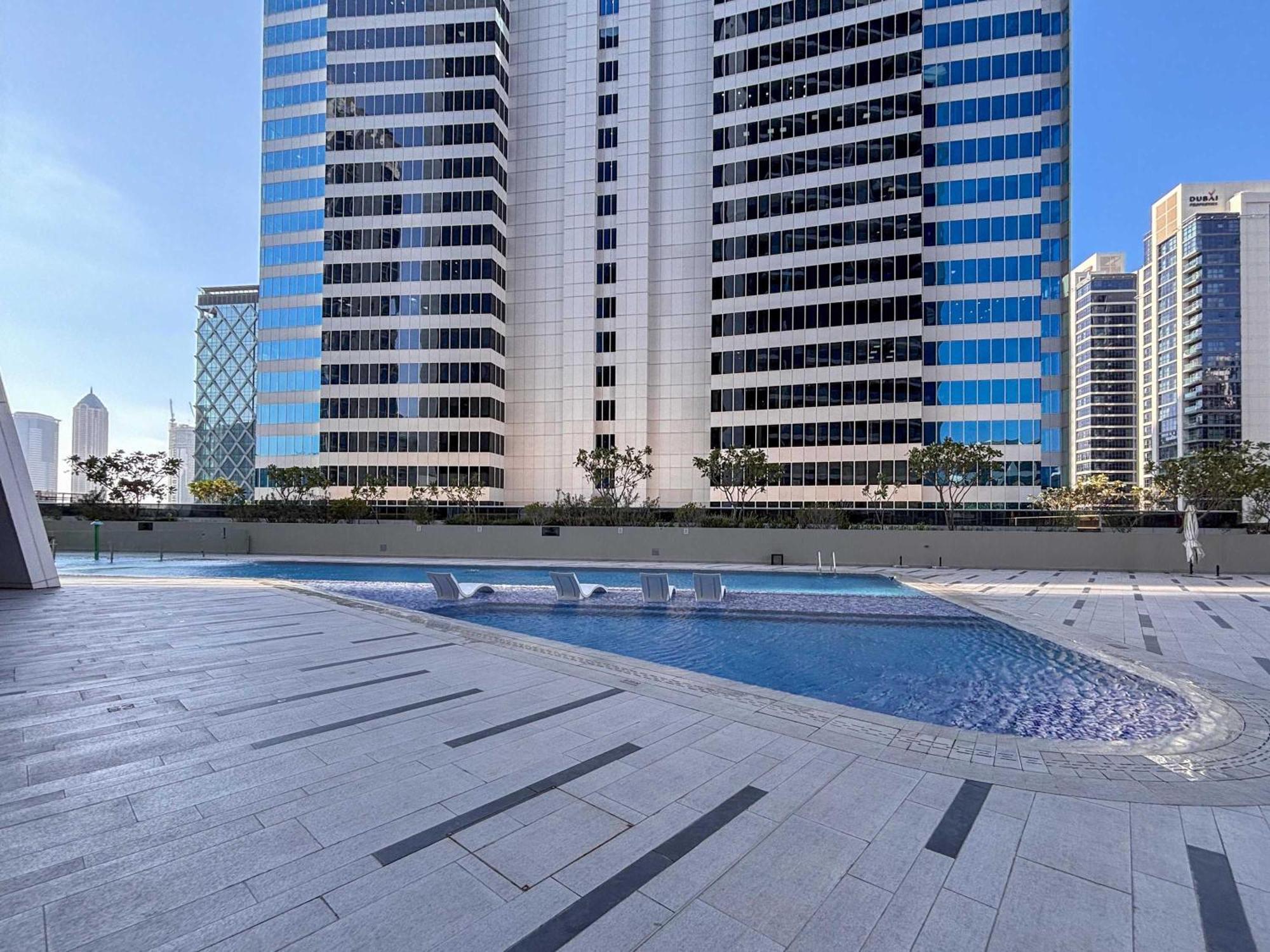 Frank Porter - Marquise Square Tower Apartamento *