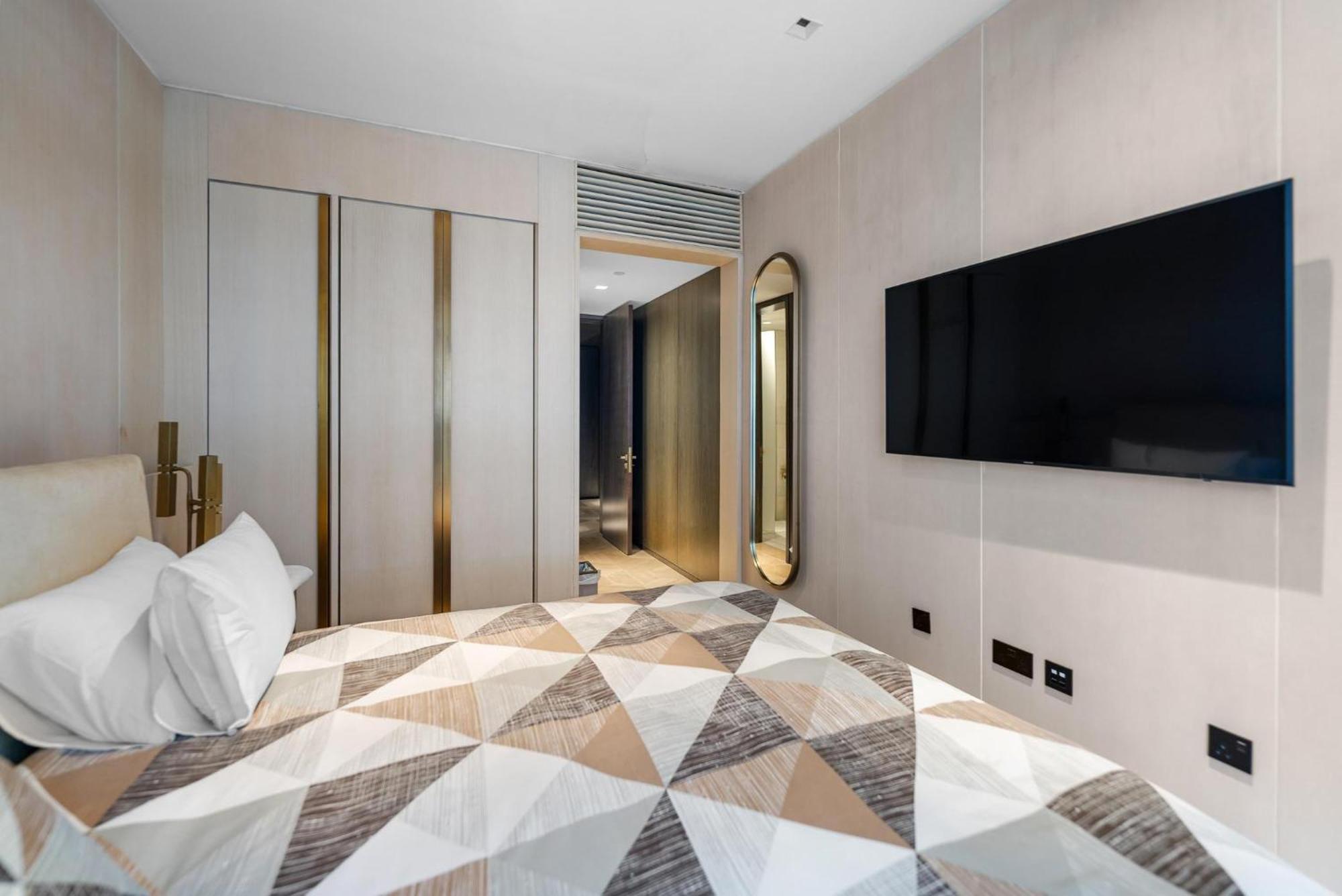 Five Palm Residences Sea View Apartment Dubai