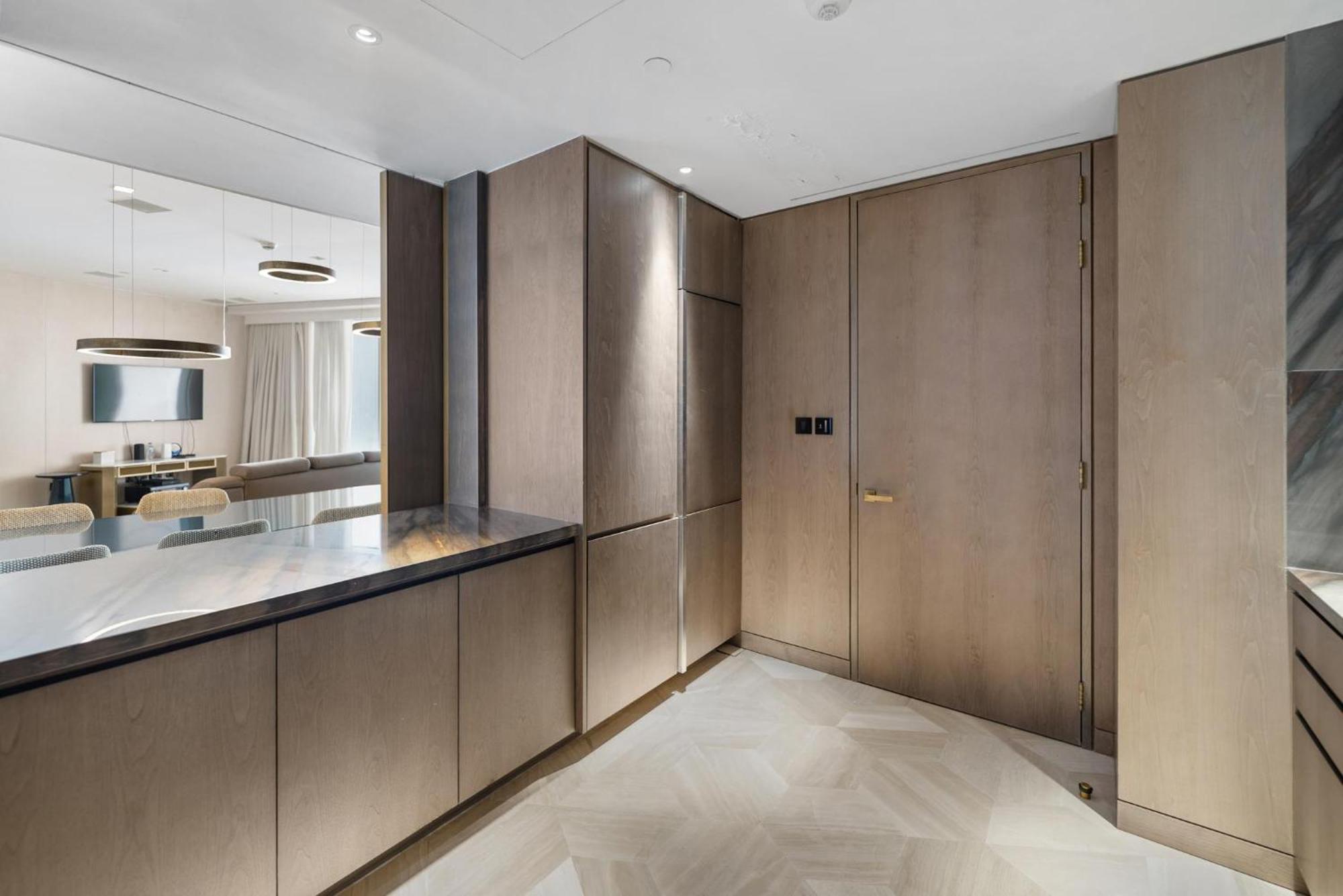 Five Palm Residences Sea View Apartment Dubai