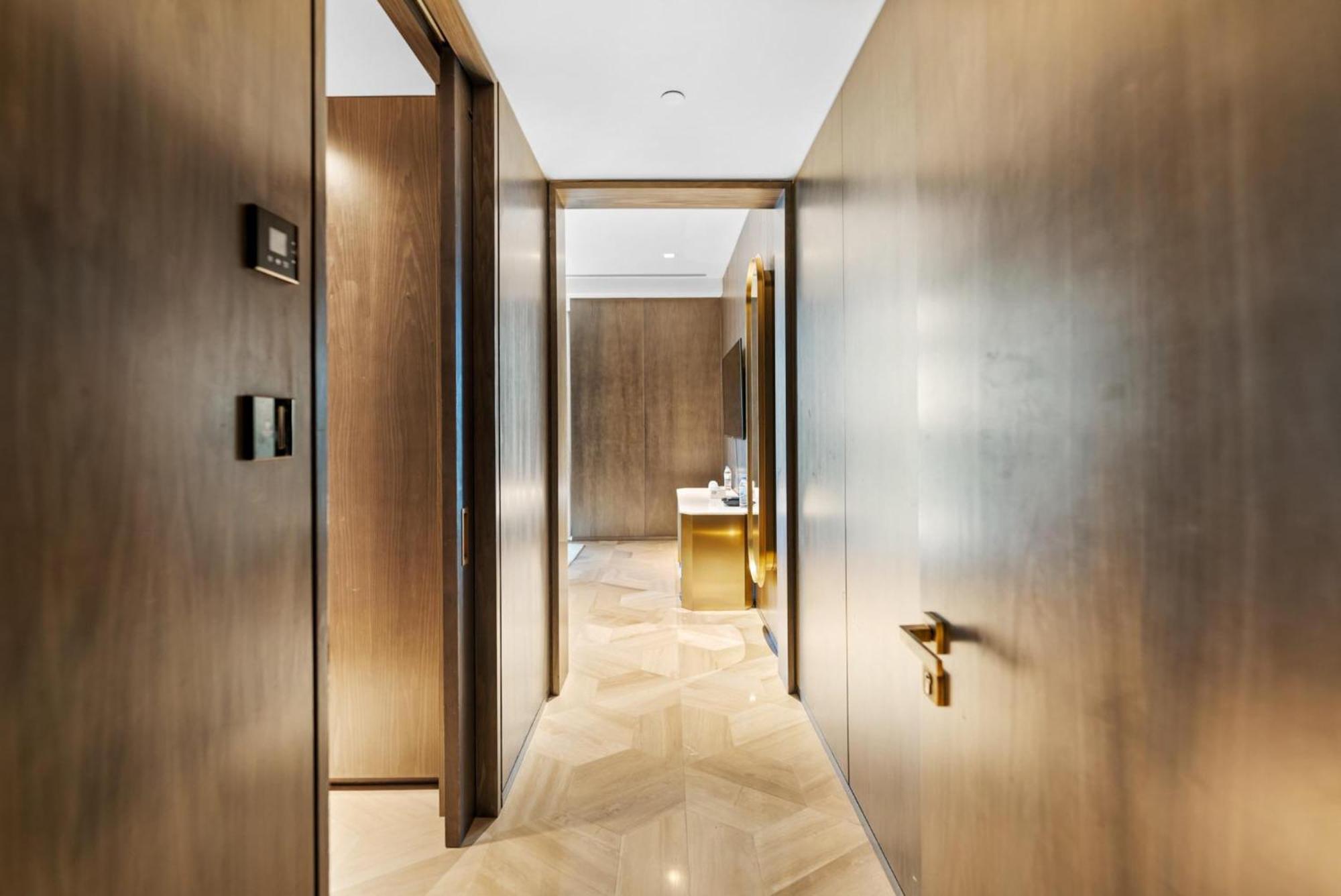 Five Palm Residences Sea View Apartment *