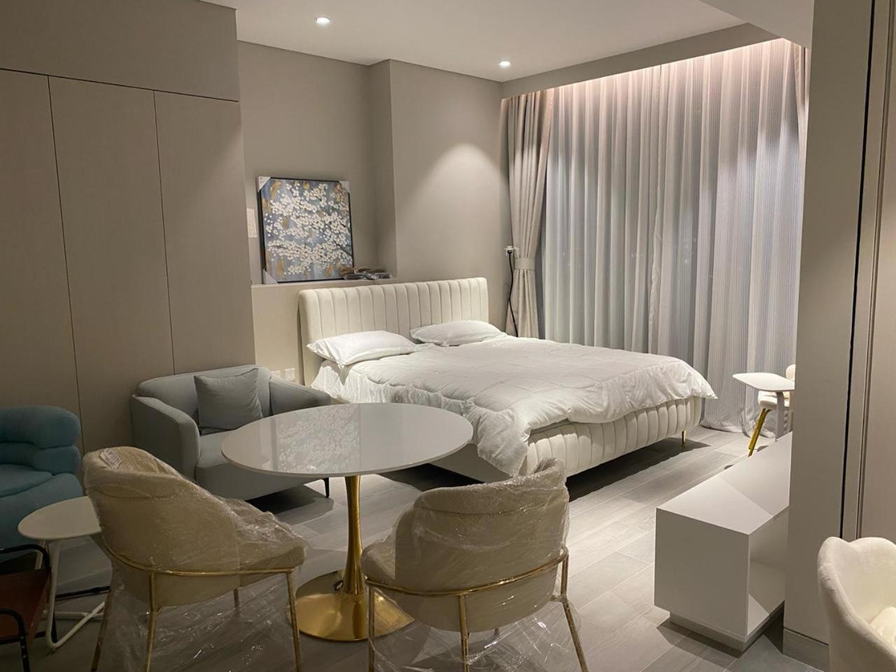 Appartement With Stunning Marina And Eye View