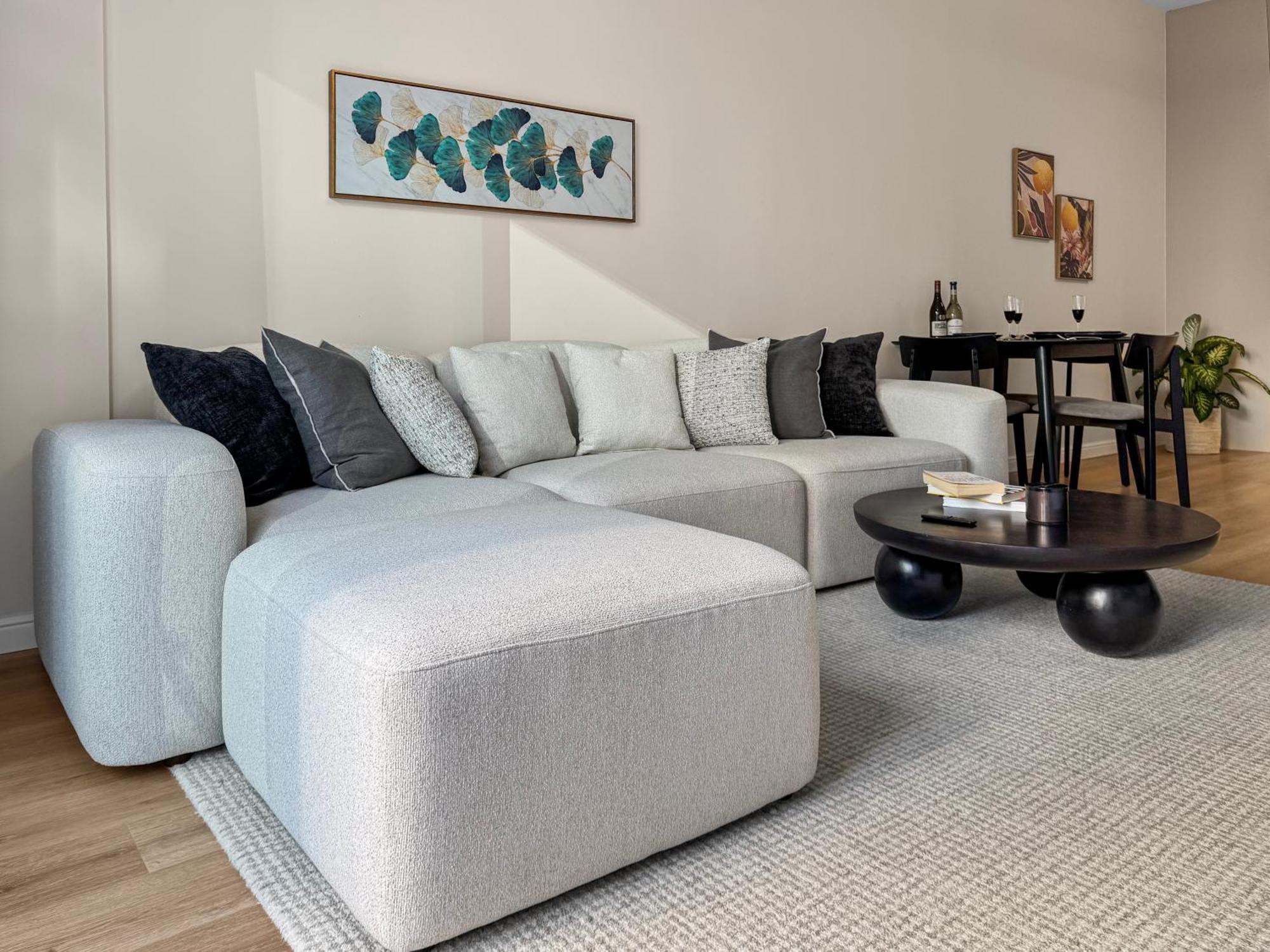 Modern Renovated Spacious With Pool, Gym & Jacuzzi Access In Marina, Step To Metro Appartement