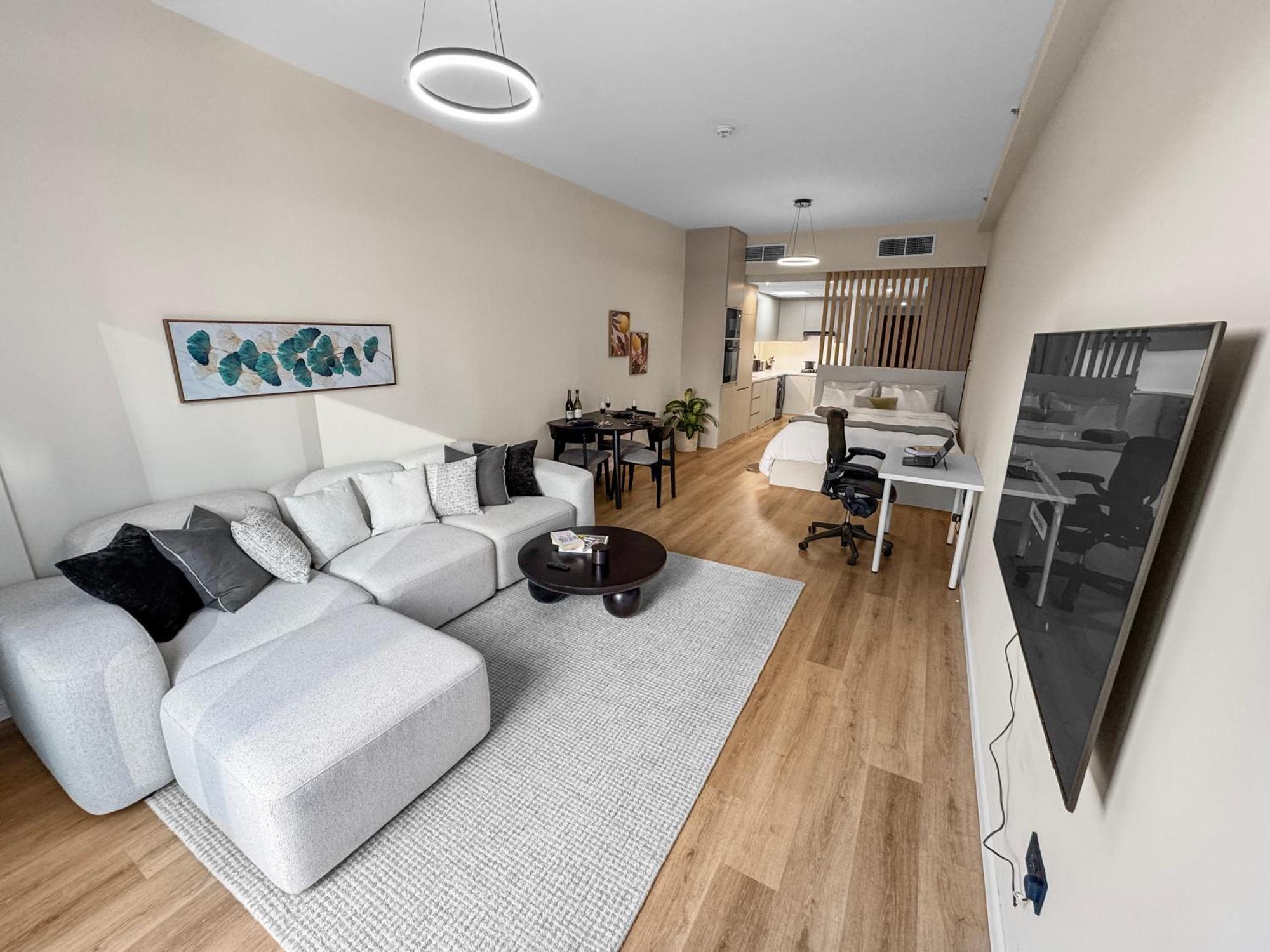 Appartement Modern Renovated Spacious With Pool, Gym & Jacuzzi Access In Marina, Step To Metro *