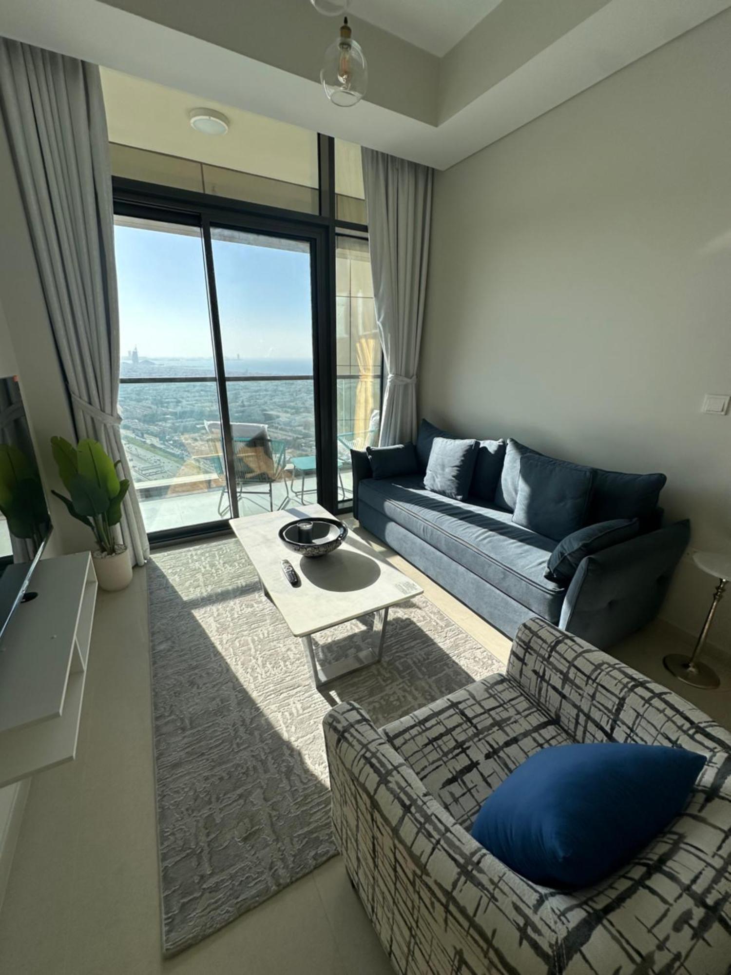 Luxurious 54th Floor With Splendid Sky And Seaview - Downtown Apartment