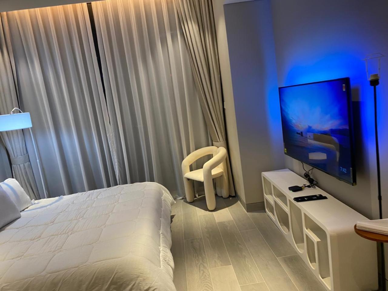 Appartement With Stunning Marina And Eye View *
