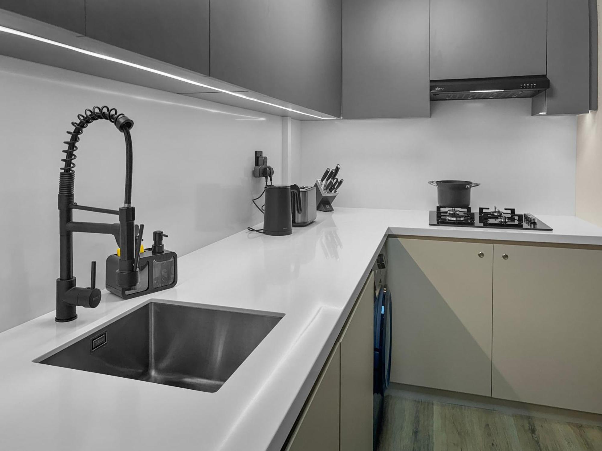 Appartement Modern Renovated Spacious With Pool, Gym & Jacuzzi Access In Marina, Step To Metro