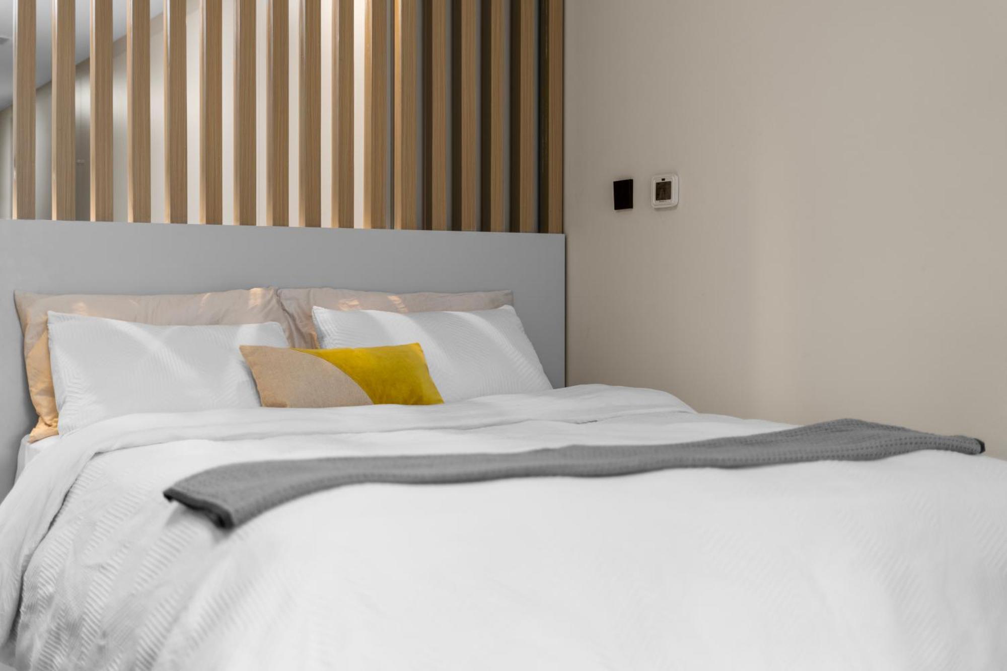 Modern Renovated Spacious With Pool, Gym & Jacuzzi Access In Marina, Step To Metro Appartement