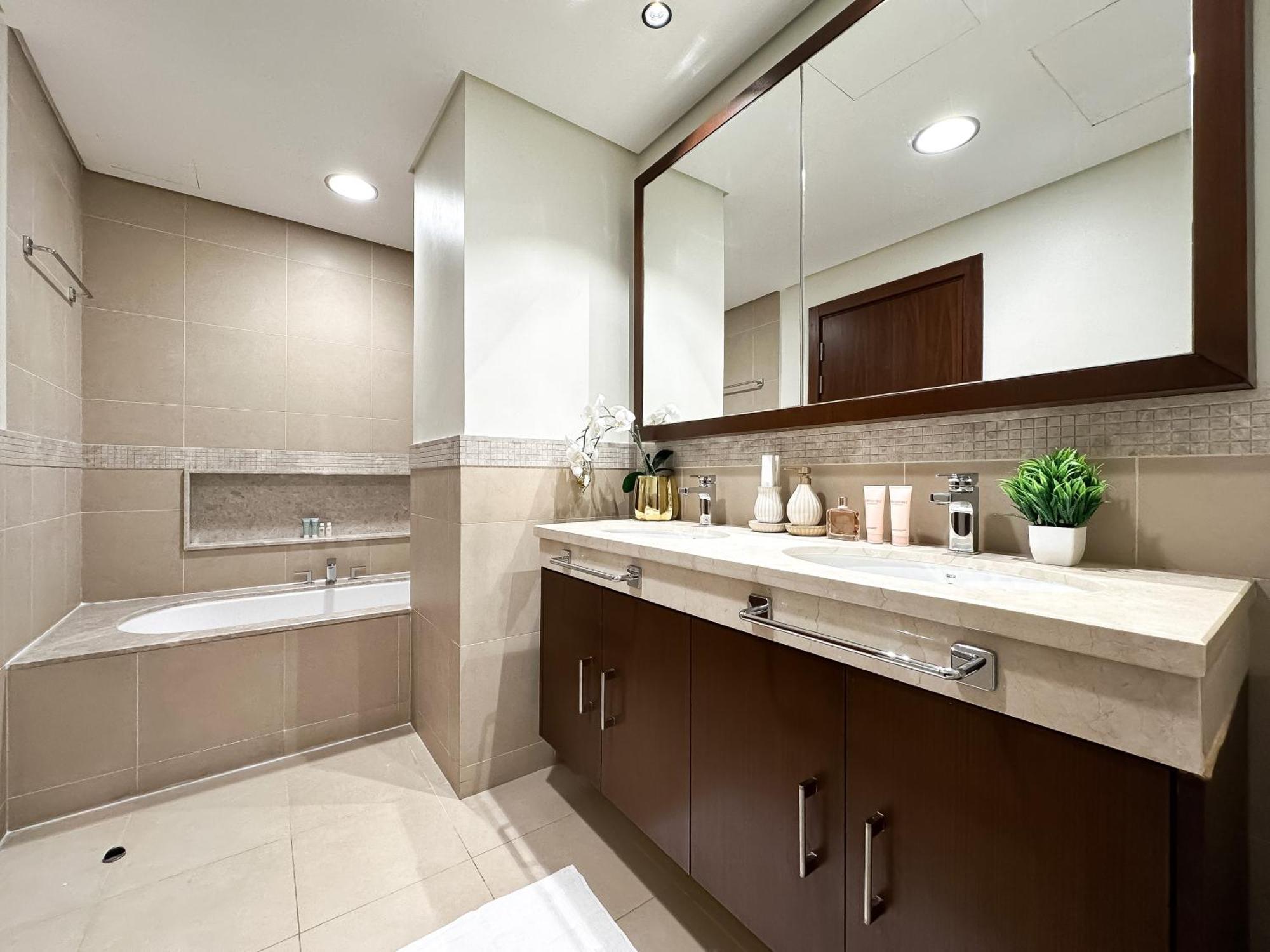 Urban Luxury 2br With Spectacular Burj Khalifa View Appartement *