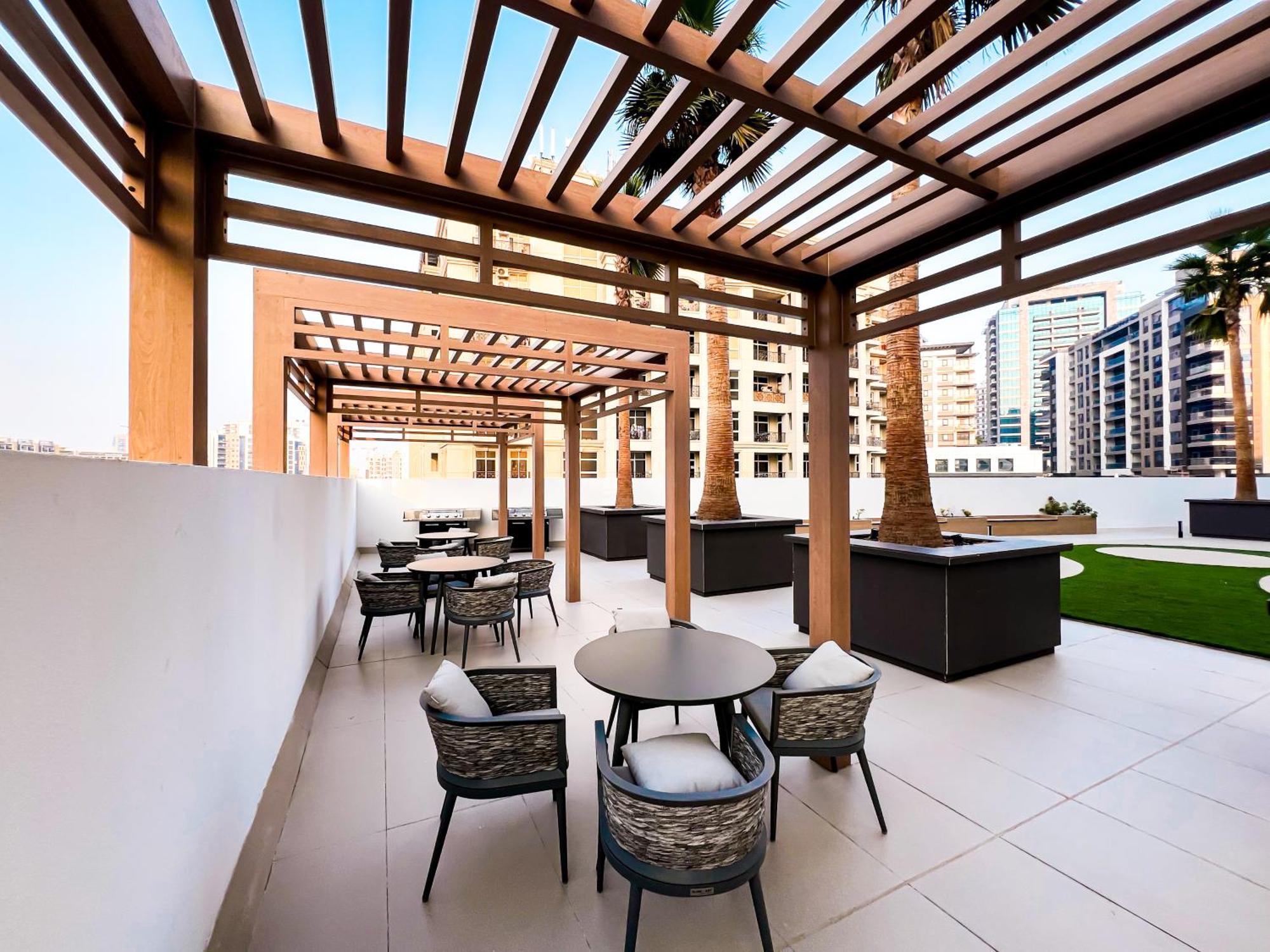 Appartement Stylish 1-bedroom Retreat In Prime Gardens , Arjan *