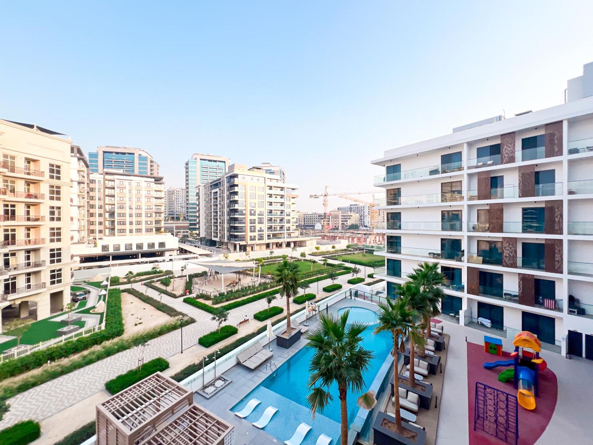 Stylish 1-bedroom Retreat In Prime Gardens , Arjan Appartement Dubaï