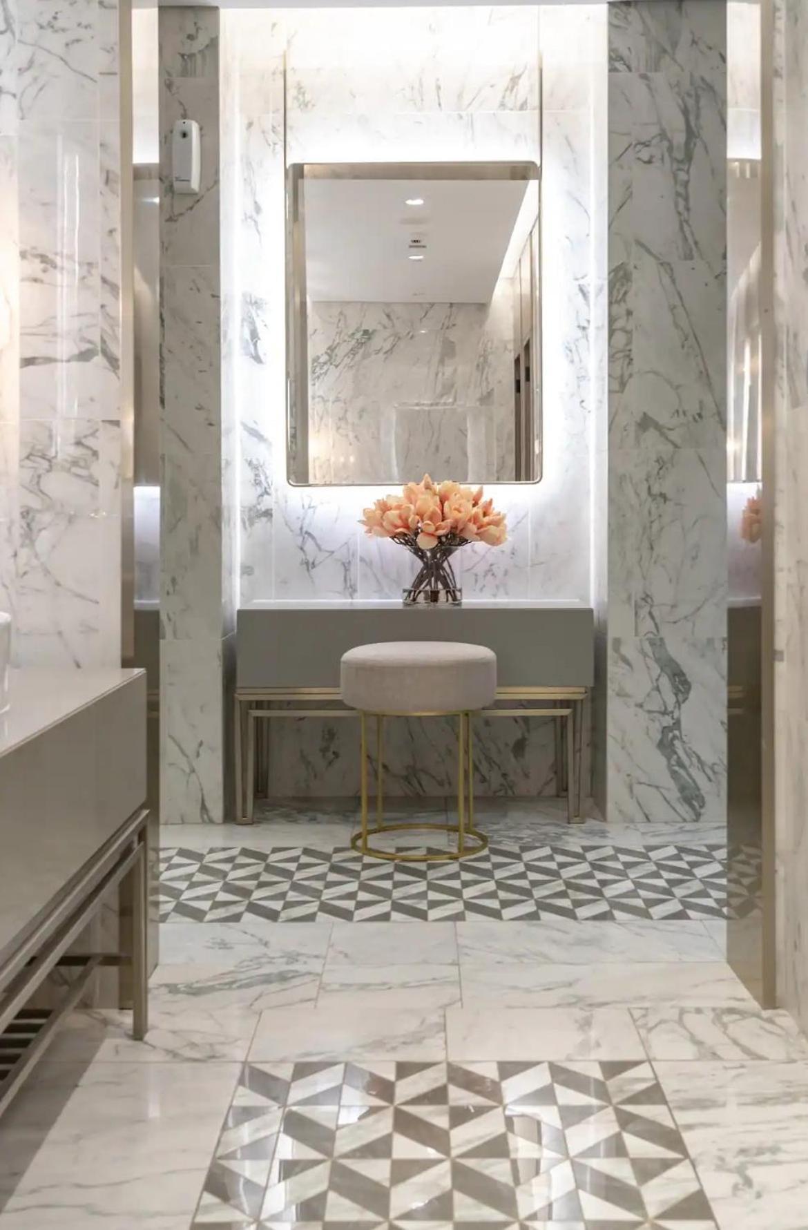 2bd Paramount Midtown - 6 Guests - Burj Views 64th Floor Infinity Pool, King Bed Appartement