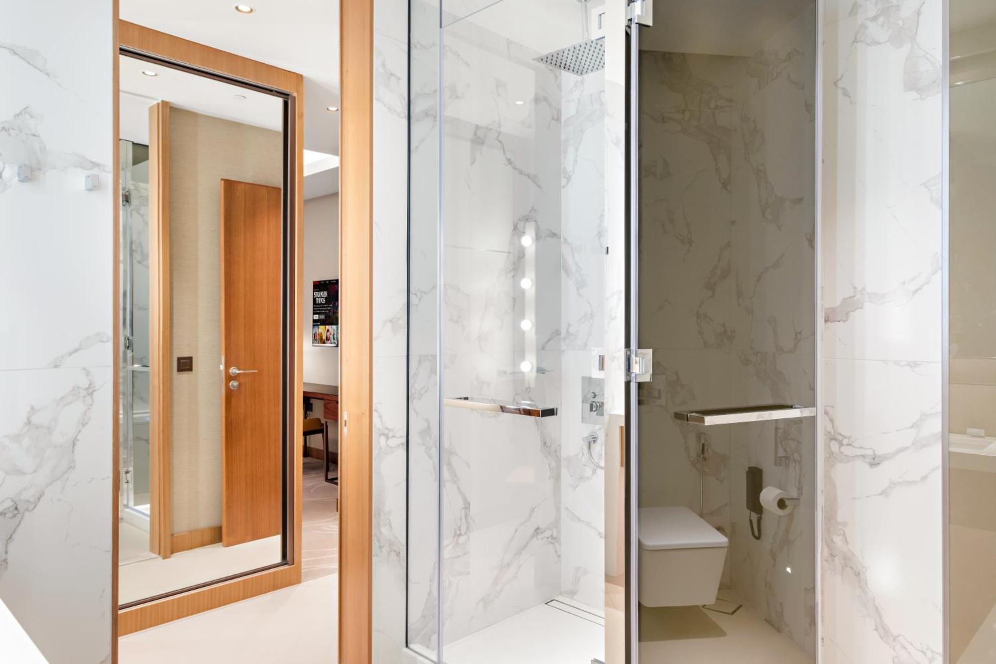Lavish 1br Address Opera And Walk To Mall & Burj Dubai