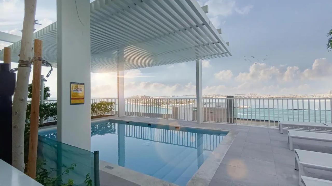 2br Modern Vista Emaar Beachfront Dubaï